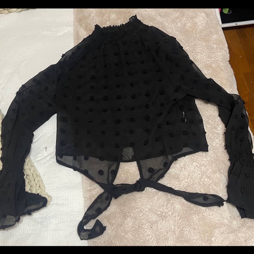 Cute top 🖤